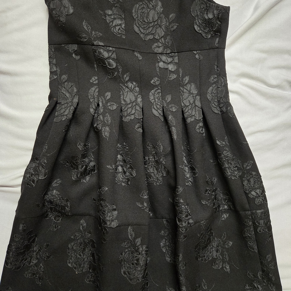 Elle Black Strapless Floral Jacquard Dress
